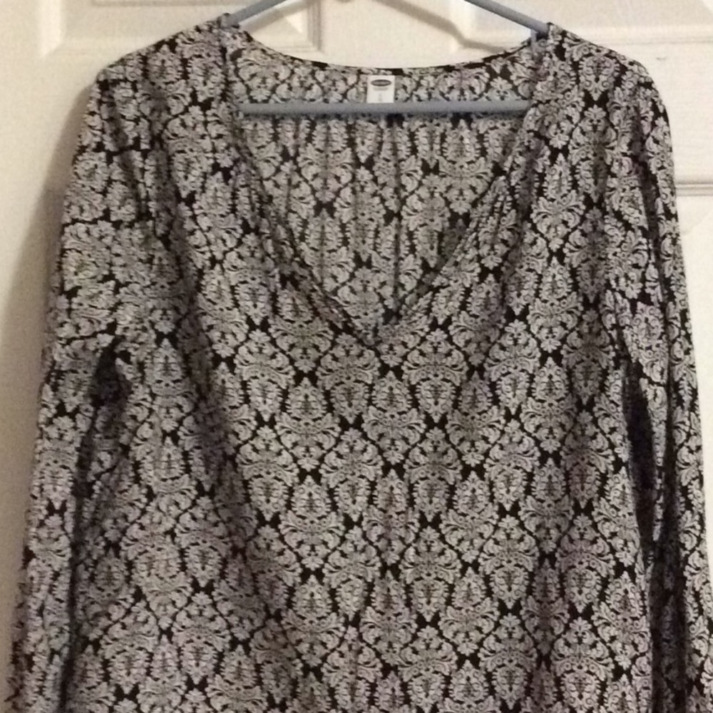 Black and white paisley tunic